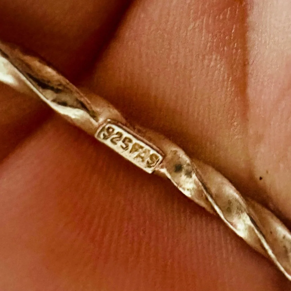 Twin Sterling Silver Dainty Twisted Bangle Bracelets, Signed FAS 925, 9g - Picture 4 of 7